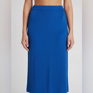 Part of a 5/$25 bundle sale knee length vibrant royal blue pencil skirt